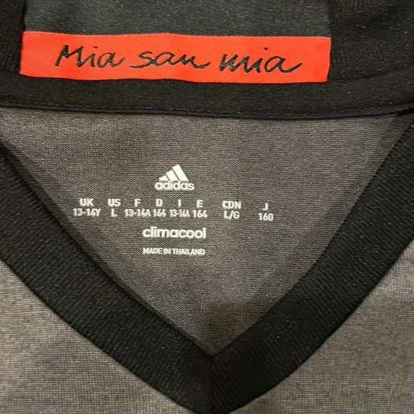 Adidas Boys Size Large FC Bayern Munchen Jersey - Picture 4 of 5